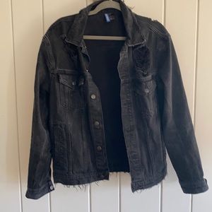 H&M men’s black denim jacket destroyed